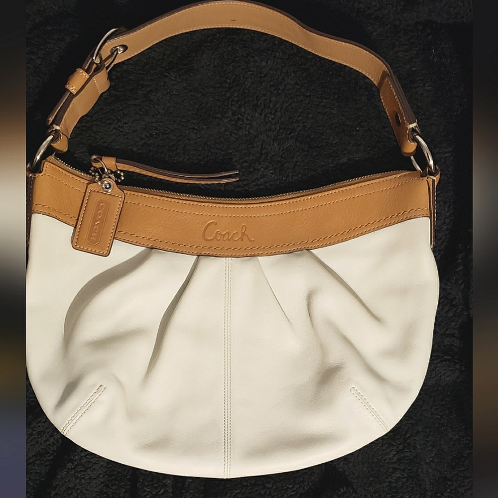 Coach Large Hobo Leather Cream peated bag front w/Tan trim and Strap F13730